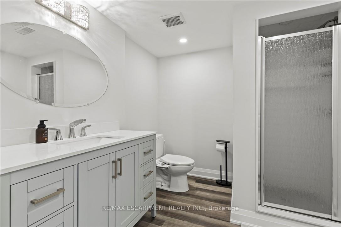 Photo 26 of 51 Moxley Drive, Hamilton, Lisgar — HOMEH