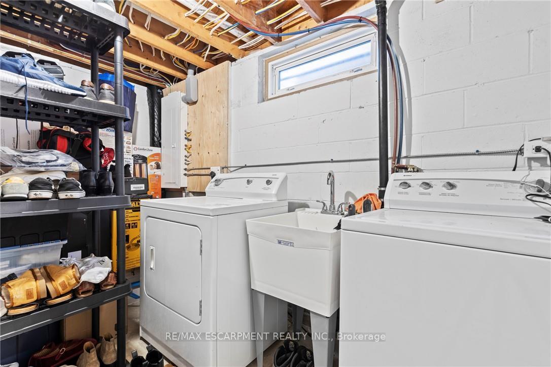 Photo 27 of 51 Moxley Drive, Hamilton, Lisgar — HOMEH