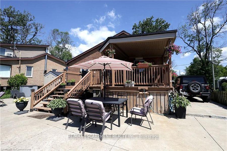 Photo 2 of 22 Winger Bay Lane, Haldimand — HOMEH