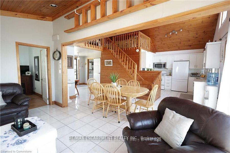 Photo 6 of 22 Winger Bay Lane, Haldimand — HOMEH