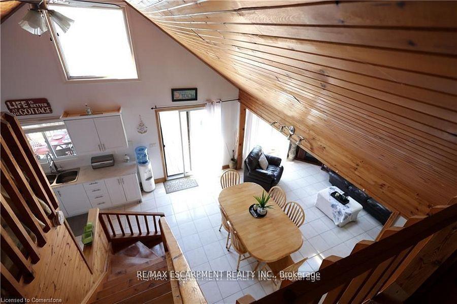 Photo 27 of 22 Winger Bay Lane, Haldimand — HOMEH