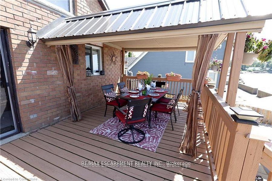 Photo 33 of 22 Winger Bay Lane, Haldimand — HOMEH