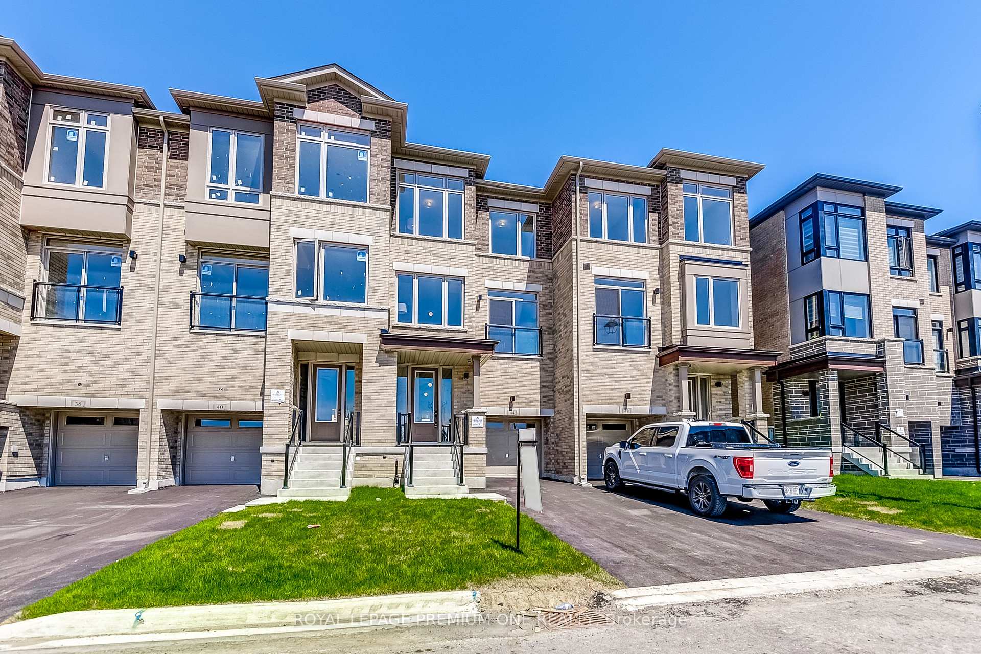 Photo 1 of 44 Tennant Circle, Vaughan, Vellore Village — HOMEH