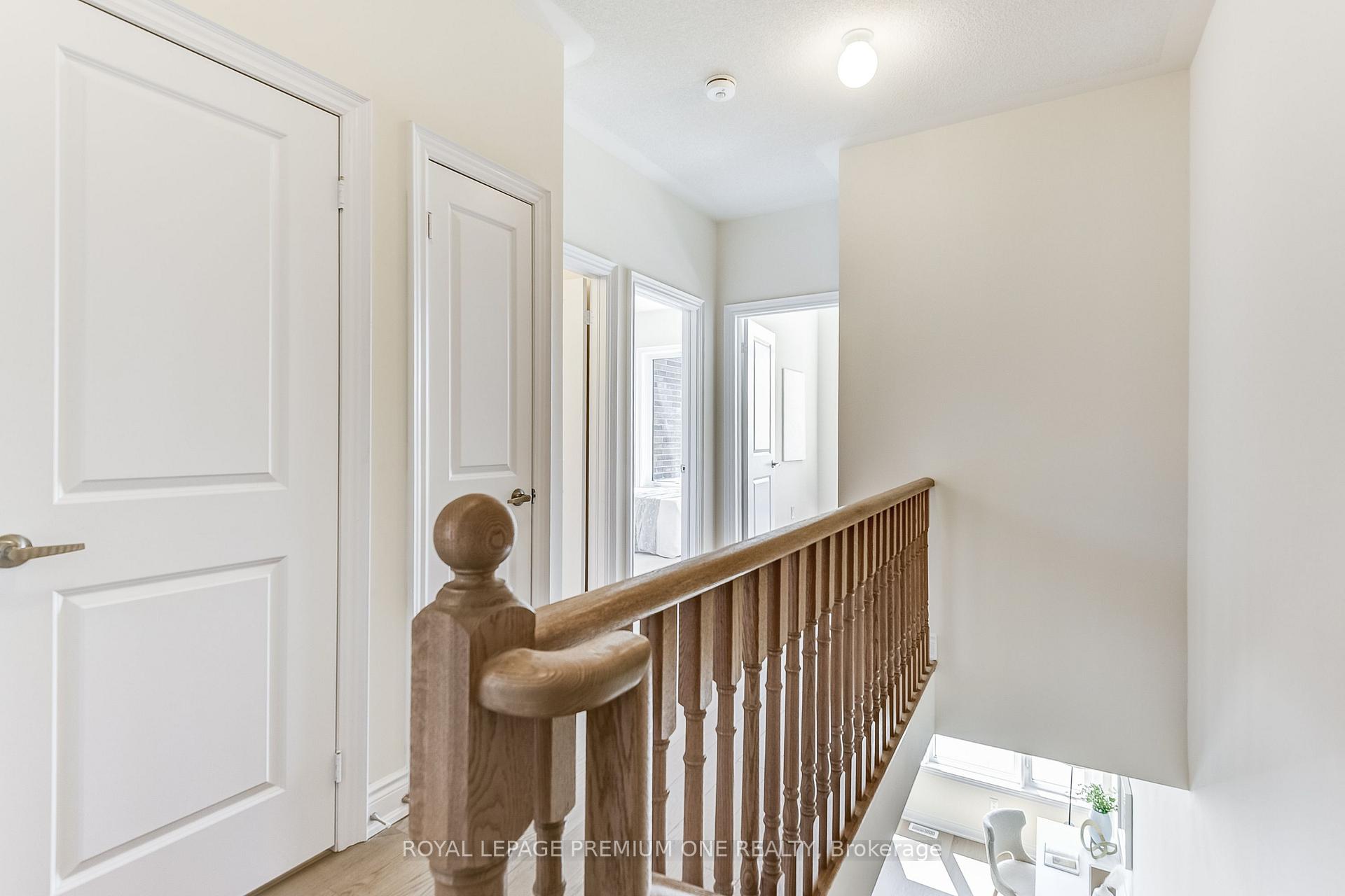 Photo 31 of 44 Tennant Circle, Vaughan, Vellore Village — HOMEH