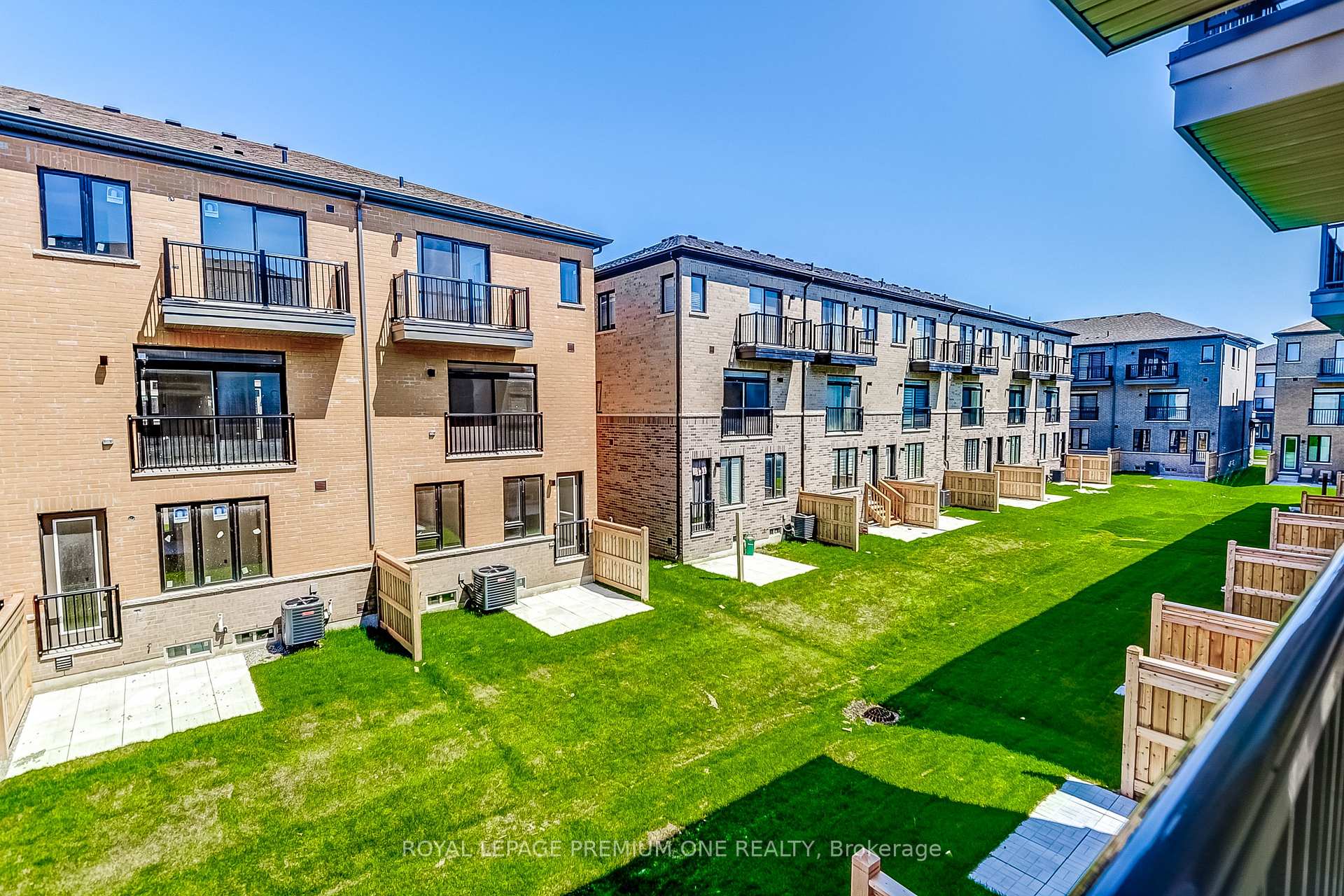 Photo 49 of 44 Tennant Circle, Vaughan, Vellore Village — HOMEH