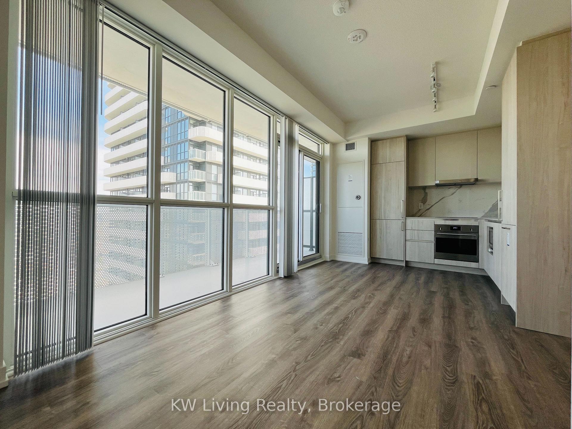 Photo 5 of Unit 4612, 195 Commerce Street, Vaughan, Vaughan Corporate Centre — HOMEH