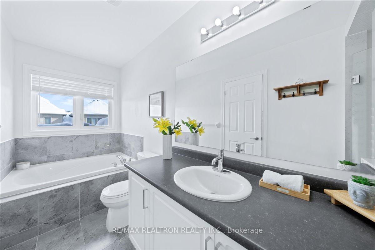 Photo 69 of 77 Gallagher Crescent, New Tecumseth, Alliston — HOMEH