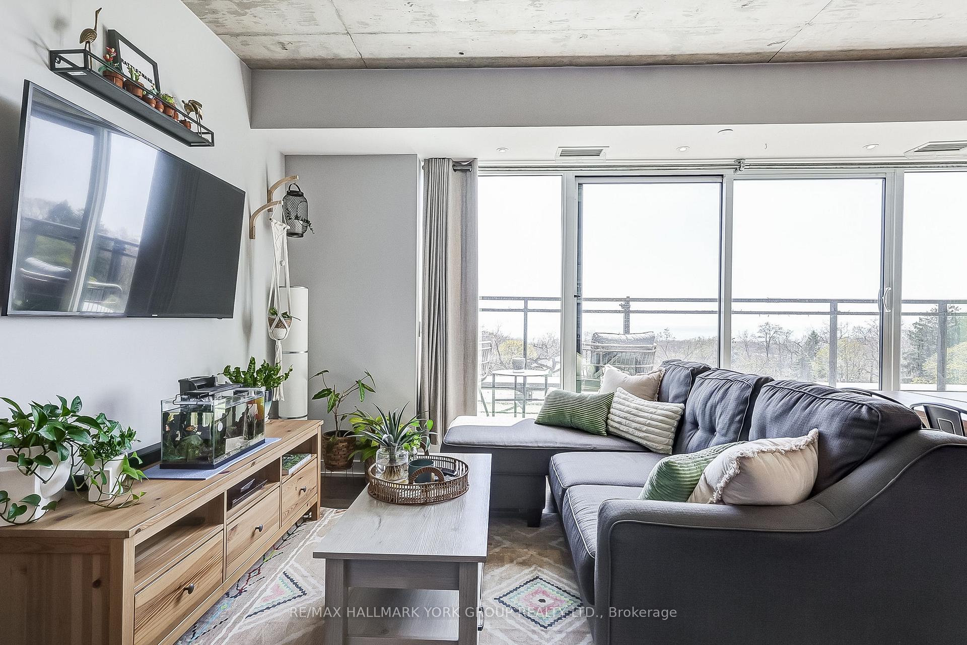 Photo 3 of Unit 601, 665 Kingston Road, Toronto, The Beaches — HOMEH