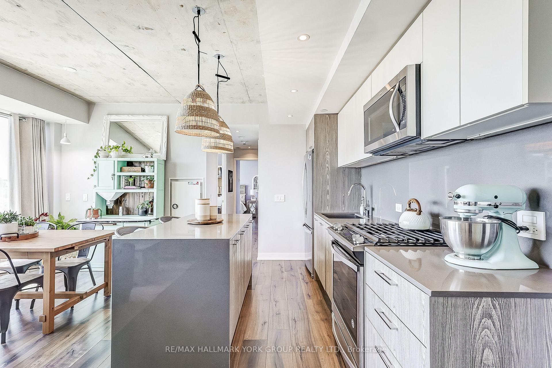 Photo 6 of Unit 601, 665 Kingston Road, Toronto, The Beaches — HOMEH