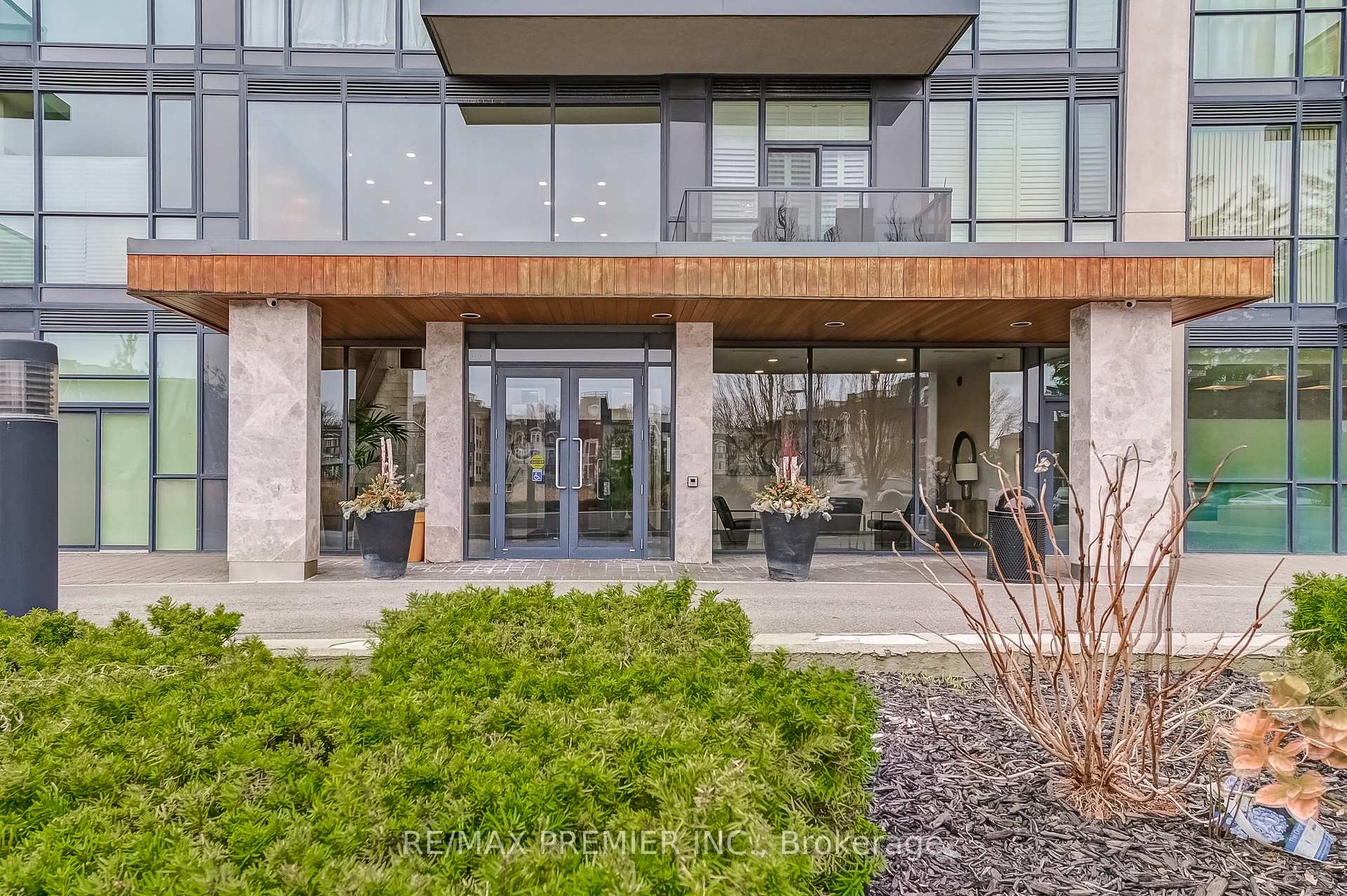 Front of Unit 509, 4700 Highway 7