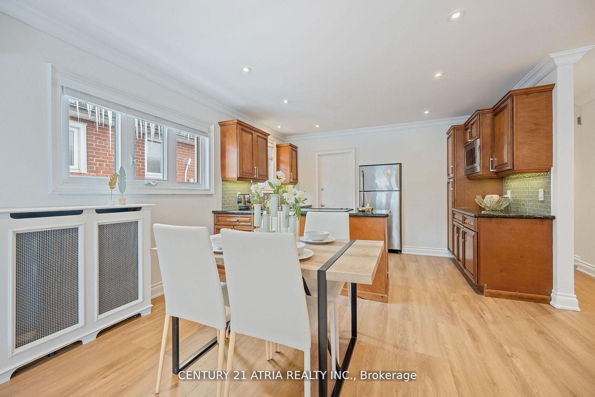 Photo 22 of Unit 2nd Flr, 63 Burnaby Boulevard, Toronto, Lawrence Park South — HOMEH