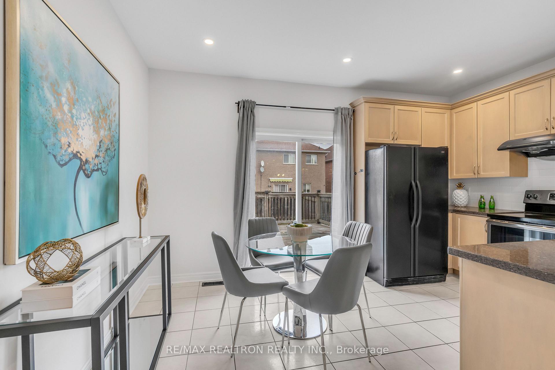 Photo 17 of 15 Chancery Road, Markham, Greensborough — HOMEH
