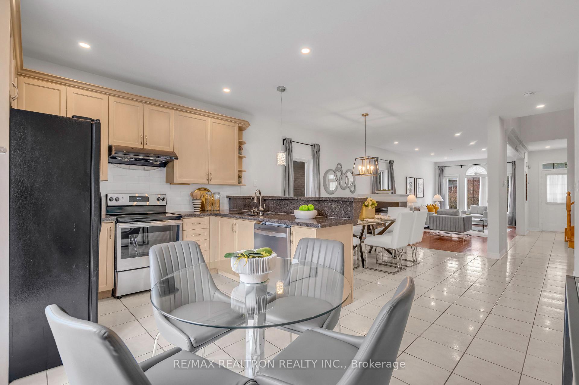 Photo 35 of 15 Chancery Road, Markham, Greensborough — HOMEH