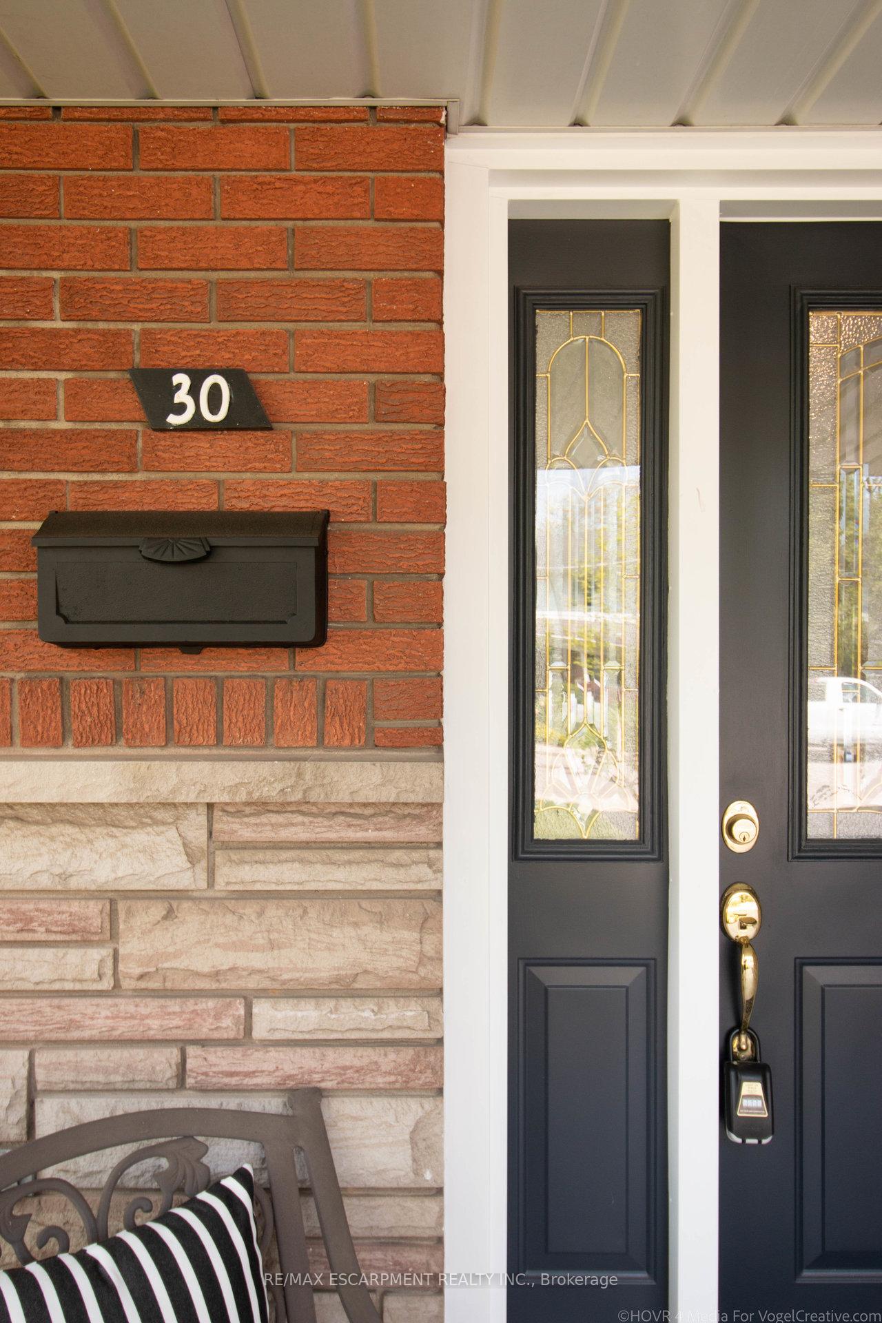 Photo 24 of 30 Donlea Drive, Hamilton, Sherwood — HOMEH