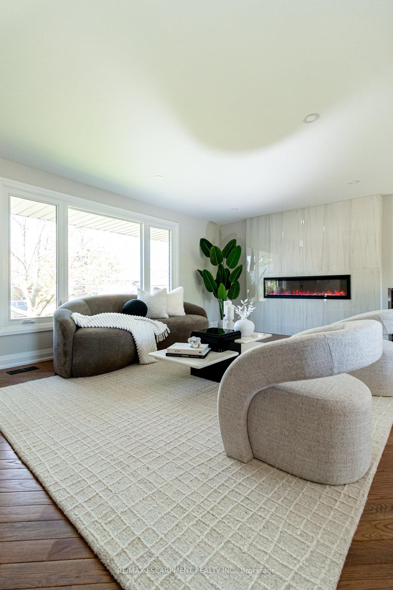 Photo 29 of 30 Donlea Drive, Hamilton, Sherwood — HOMEH