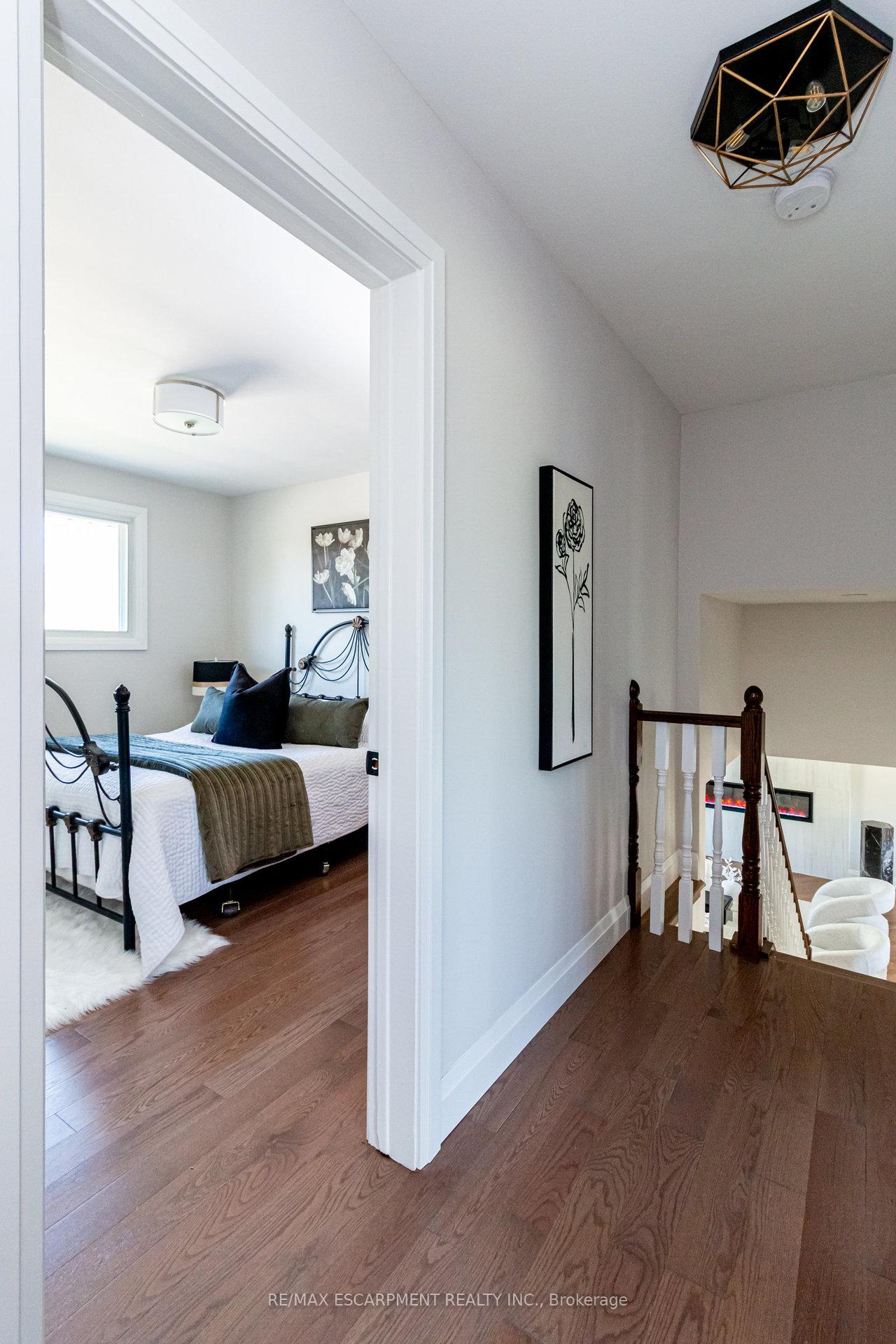 Photo 39 of 30 Donlea Drive, Hamilton, Sherwood — HOMEH