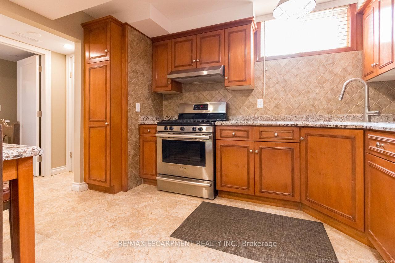Photo 77 of 30 Donlea Drive, Hamilton, Sherwood — HOMEH