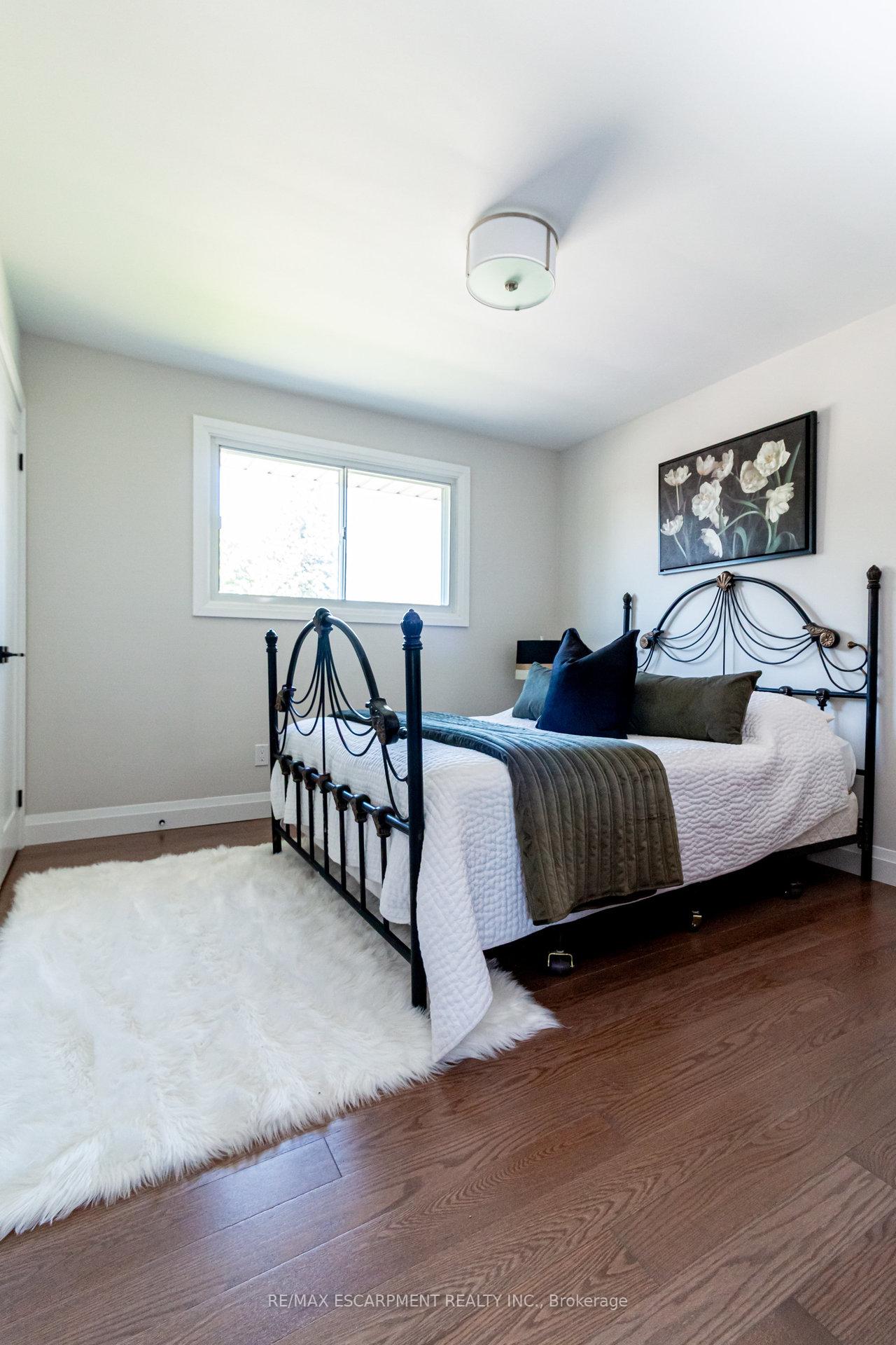 Photo 41 of 30 Donlea Drive, Hamilton, Sherwood — HOMEH