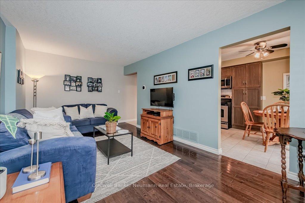 Photo 4 of Unit 15, 16 Hadati Road, Guelph, Grange Road — HOMEH