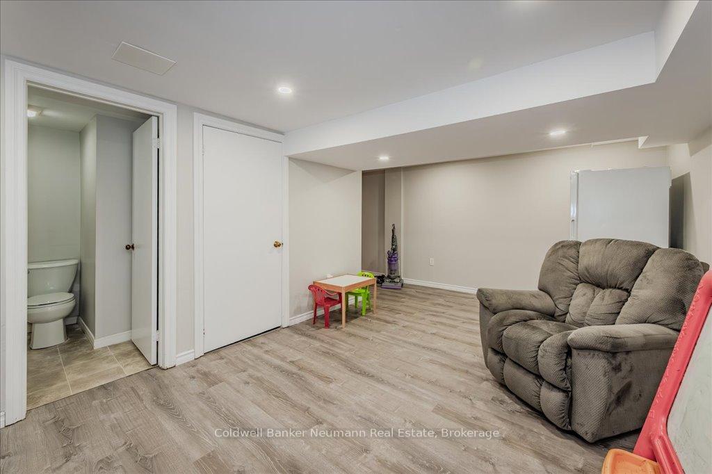 Photo 37 of Unit 15, 16 Hadati Road, Guelph, Grange Road — HOMEH