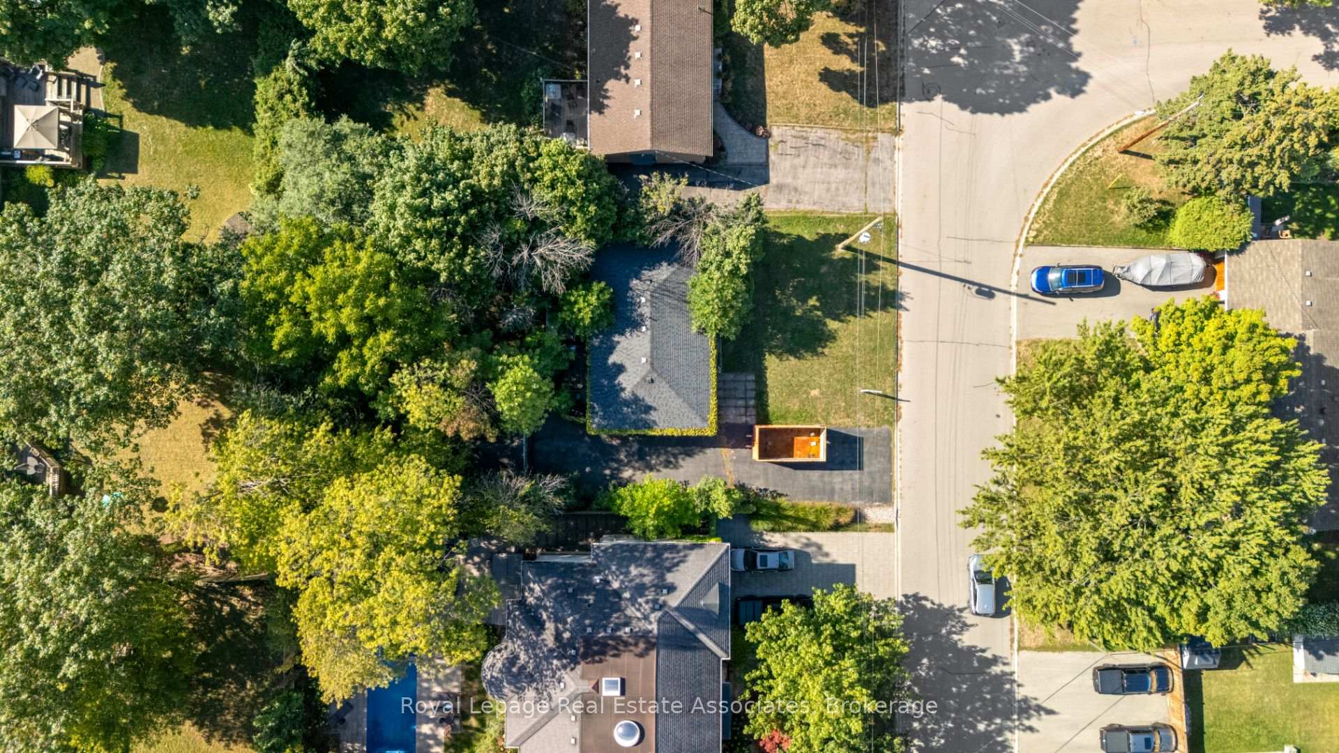 Photo 5 of 178 Boxley Road, Burlington, Appleby — HOMEH