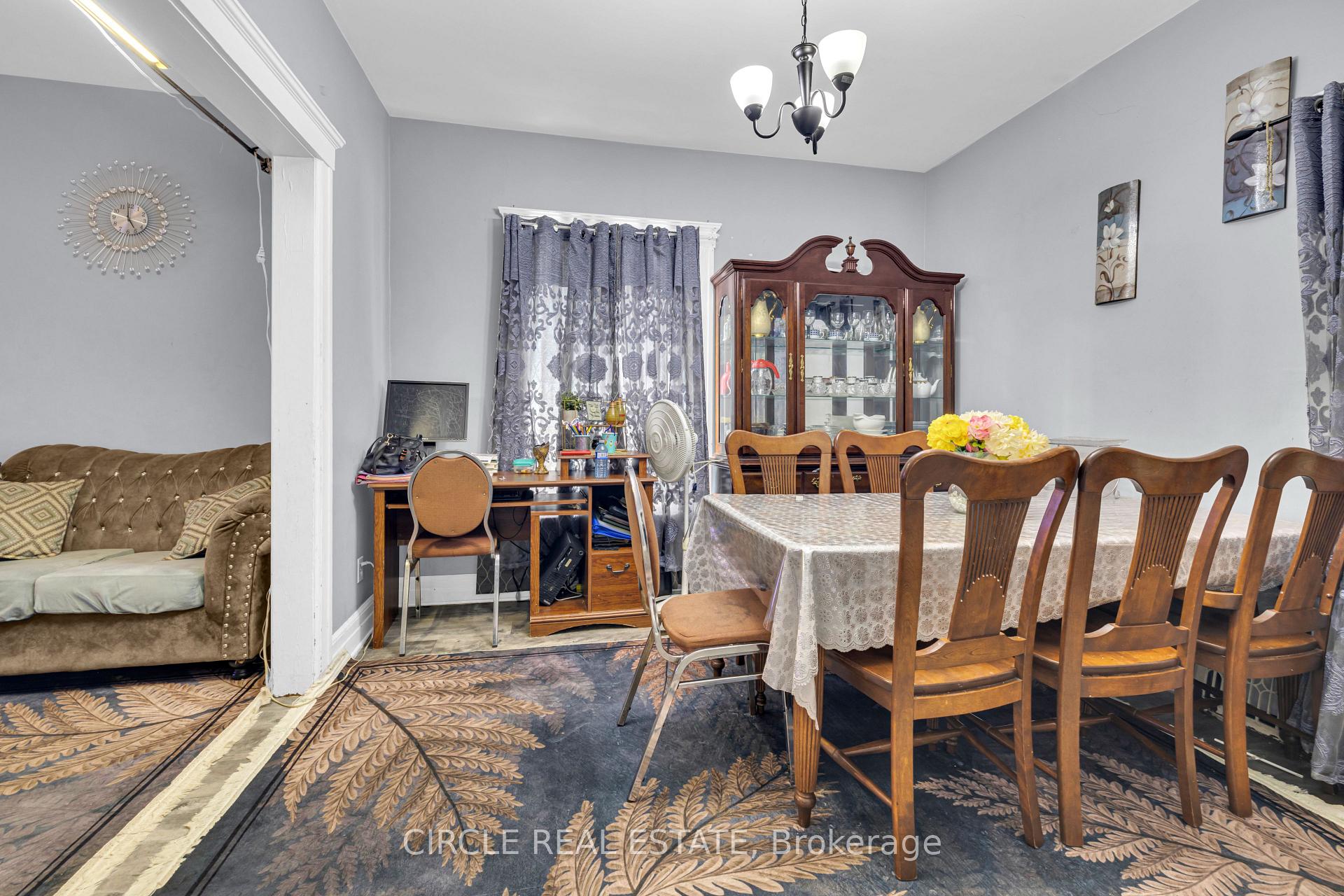 Photo 25 of 416 Erie Street E, Windsor — HOMEH