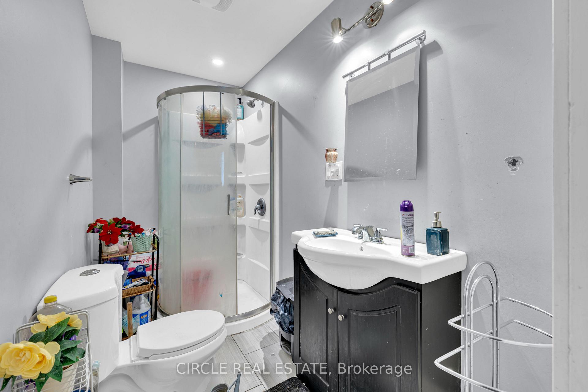 Photo 29 of 416 Erie Street E, Windsor — HOMEH