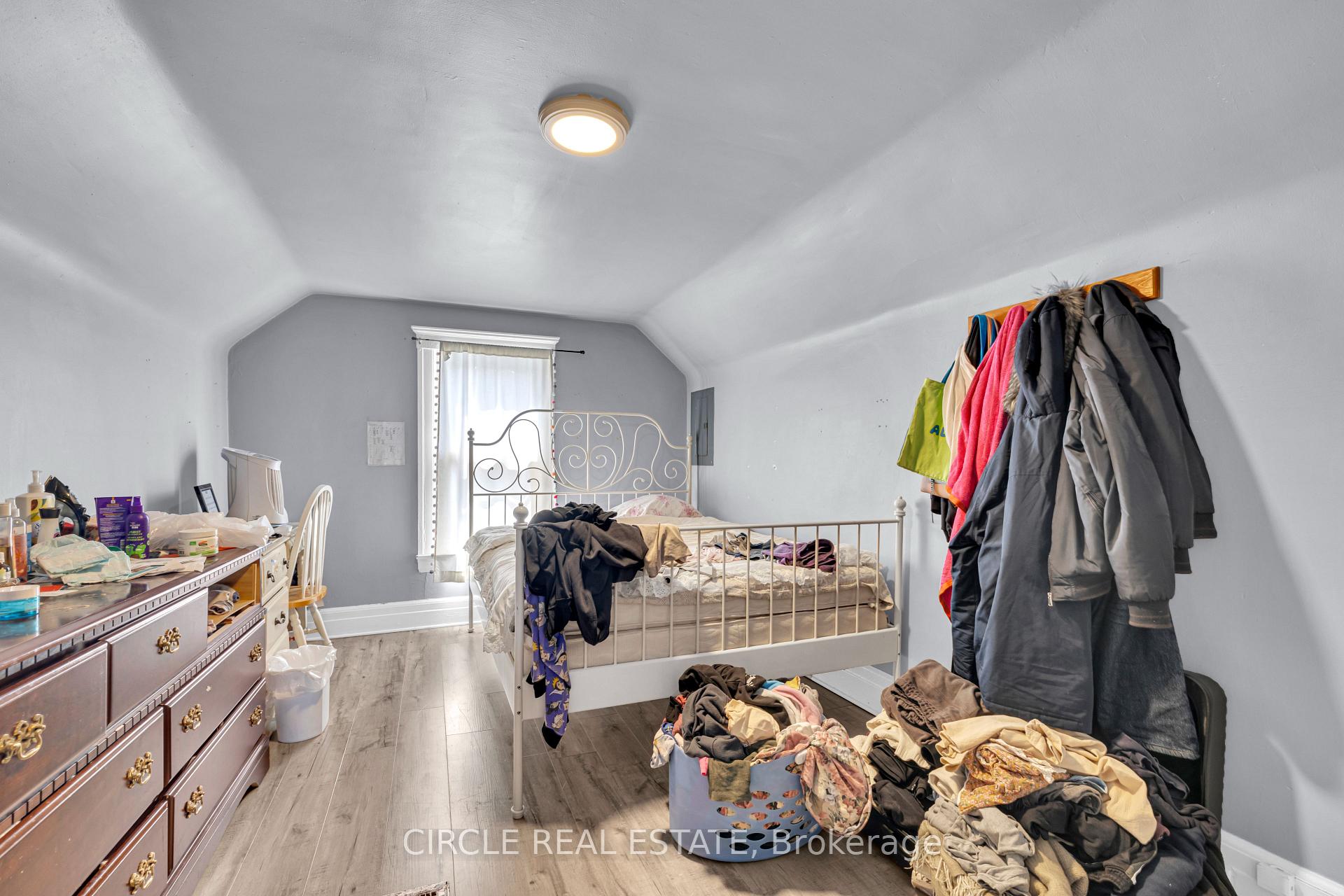 Photo 46 of 416 Erie Street E, Windsor — HOMEH