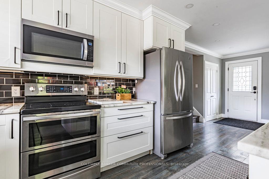 Photo 12 of 75 Mountbatten Drive, Hamilton, Rolston — HOMEH