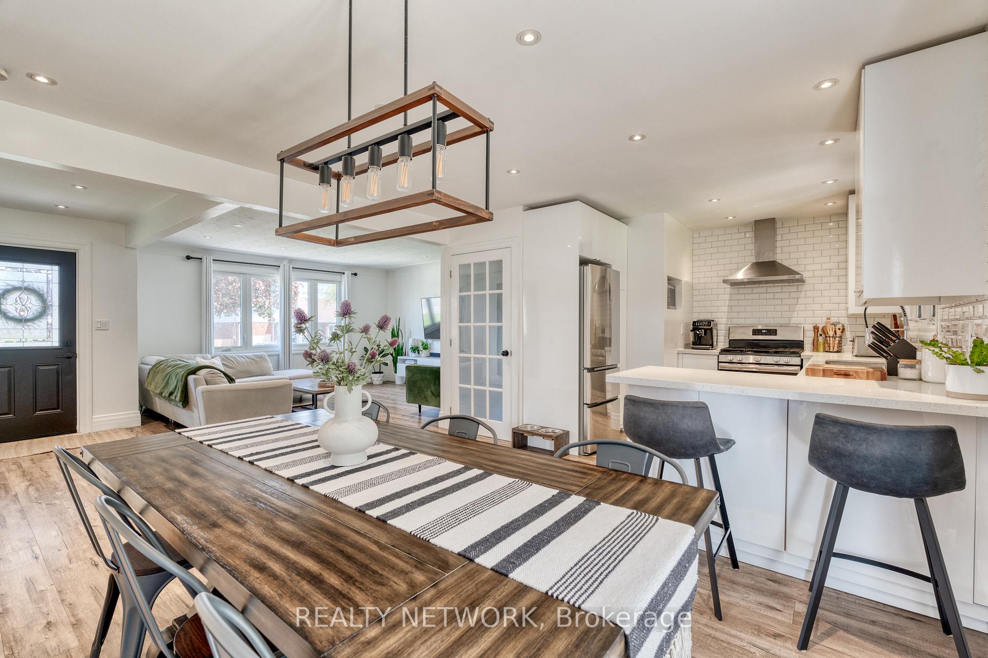 Photo 14 of 65 Glenview Drive, Hamilton, Stoney Creek — HOMEH