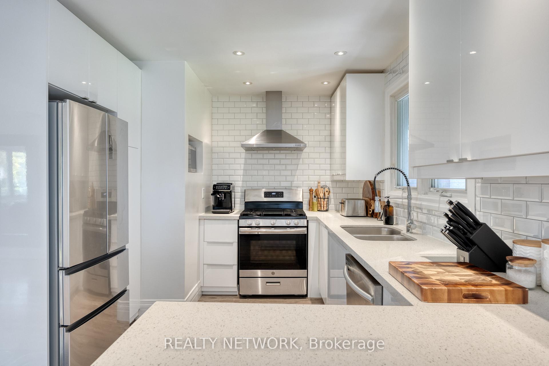 Photo 16 of 65 Glenview Drive, Hamilton, Stoney Creek — HOMEH