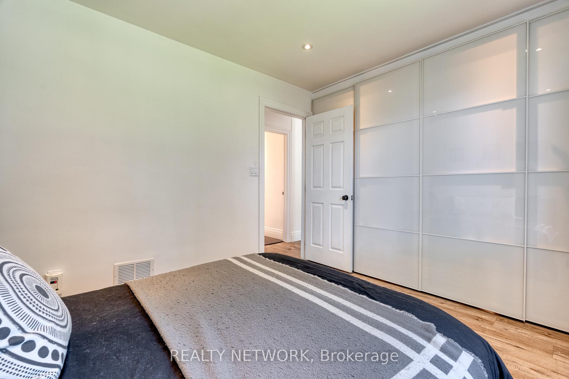 Photo 21 of 65 Glenview Drive, Hamilton, Stoney Creek — HOMEH