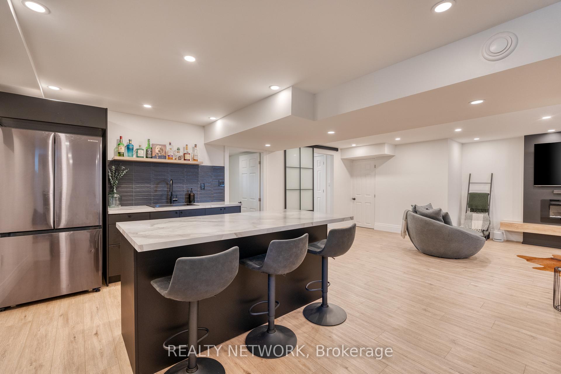 Photo 24 of 65 Glenview Drive, Hamilton, Stoney Creek — HOMEH