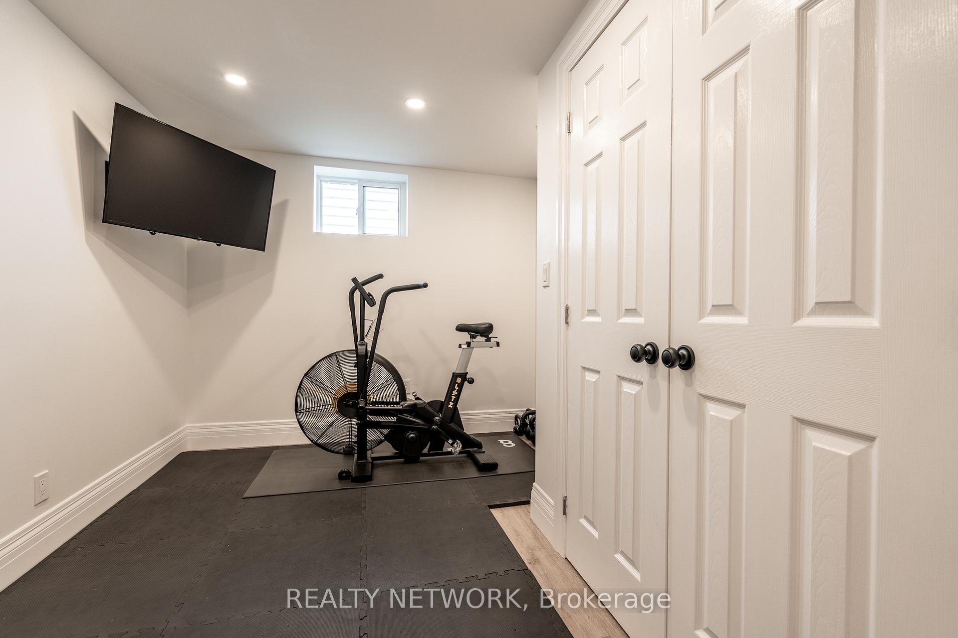 Photo 32 of 65 Glenview Drive, Hamilton, Stoney Creek — HOMEH