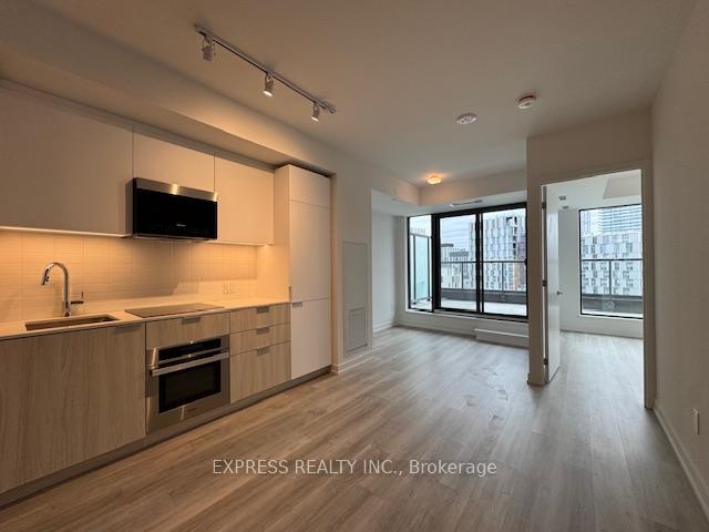 Photo 6 of Unit 817, 28 Eastern Avenue, Toronto, Moss Park — HOMEH