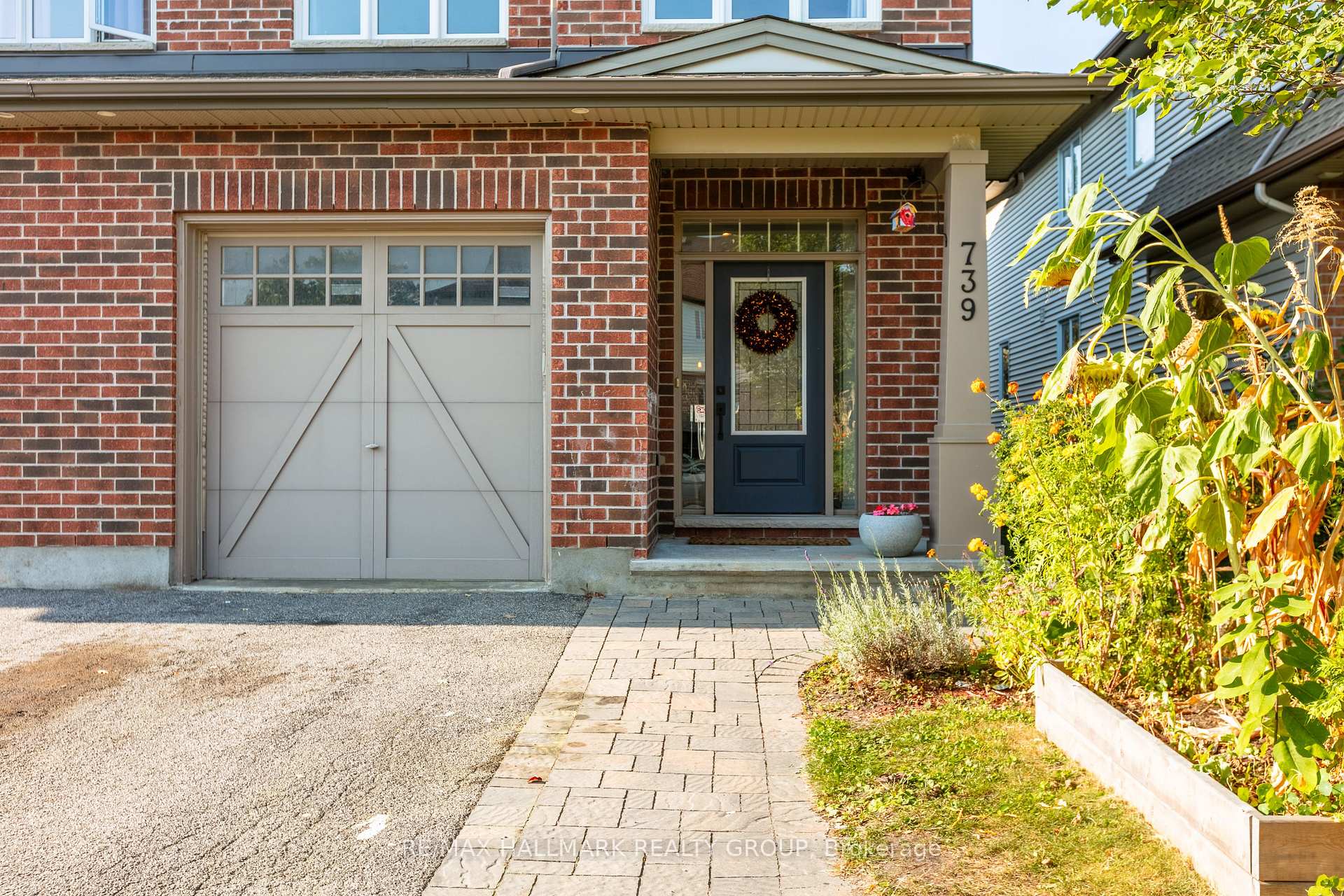 Photo 2 of 739 White Alder Avenue, Ottawa, Blossom Park/Kemp Park/Findlay Creek — HOMEH