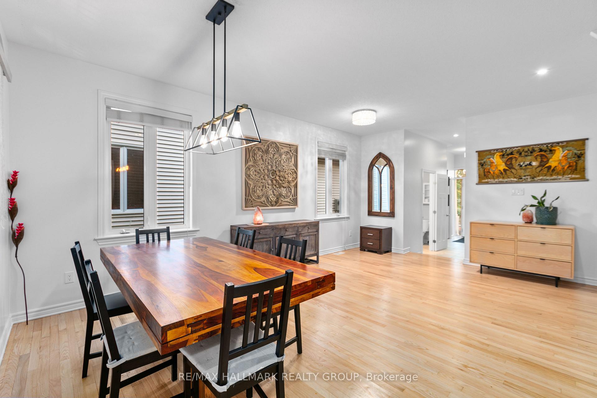 Photo 9 of 739 White Alder Avenue, Ottawa, Blossom Park/Kemp Park/Findlay Creek — HOMEH