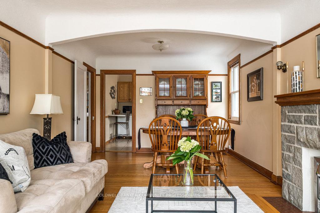 Photo 8 of 60 Longwood Road S, Hamilton, Westdale — HOMEH