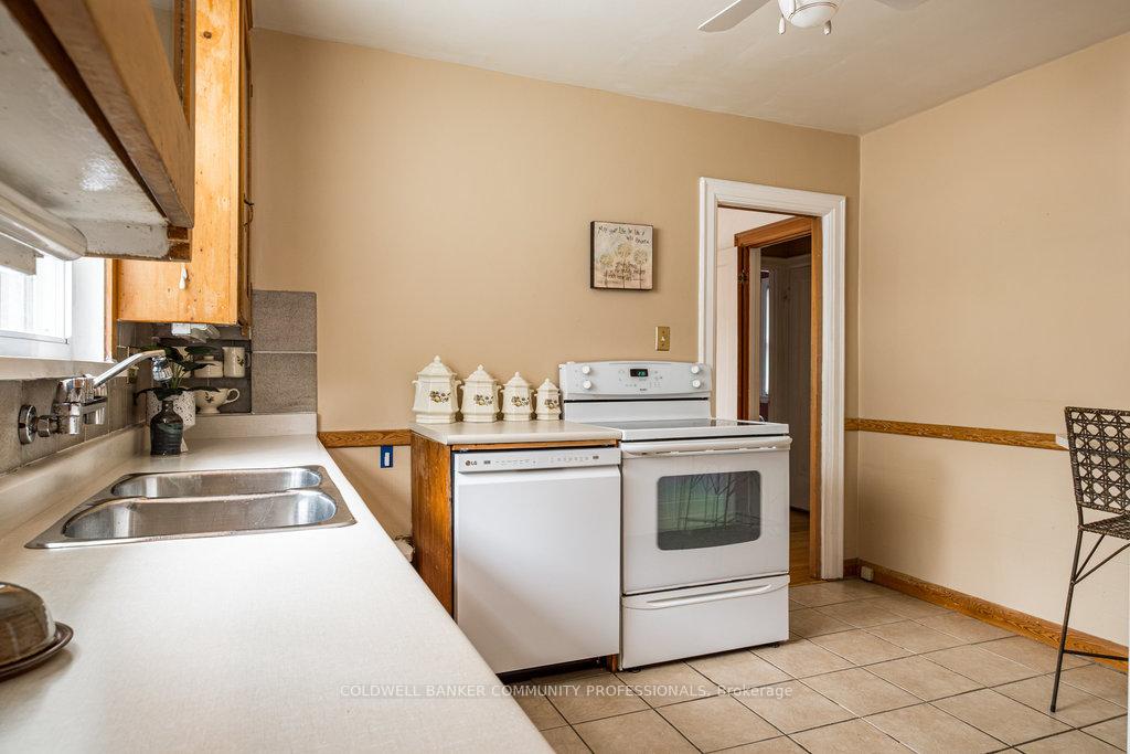 Photo 65 of 60 Longwood Road S, Hamilton, Westdale — HOMEH