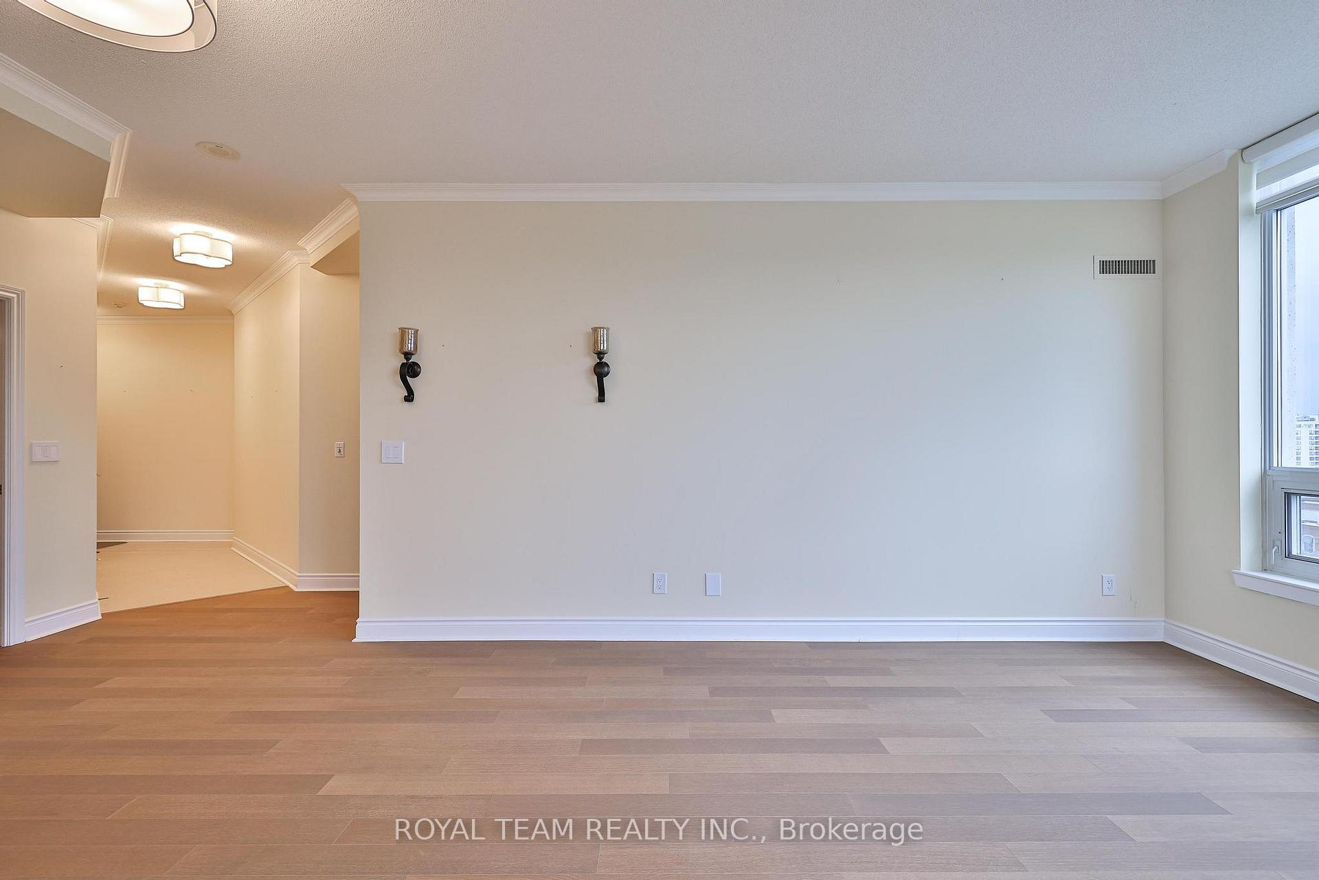 Photo 12 of Unit 1105, 7 North Park Road, Vaughan, Beverley Glen — HOMEH