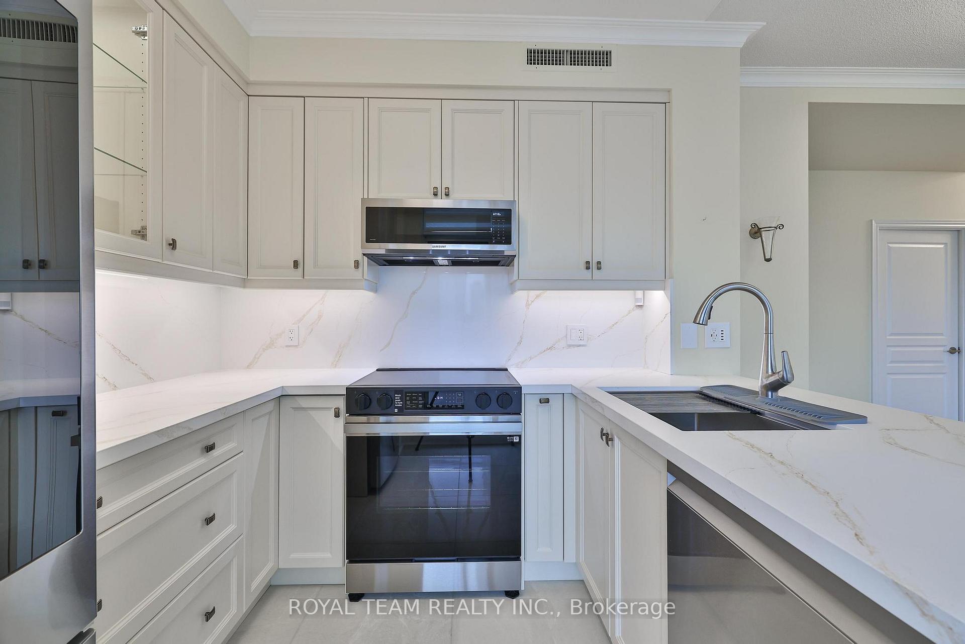 Photo 17 of Unit 1105, 7 North Park Road, Vaughan, Beverley Glen — HOMEH