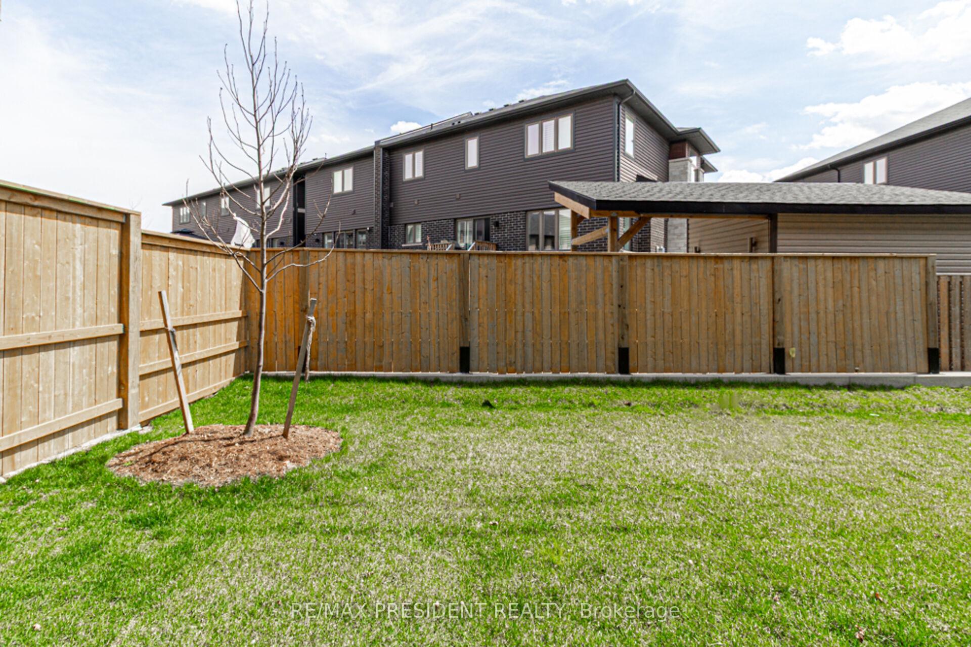 Photo 38 of Unit 61, 61 Soho Street, Hamilton, Stoney Creek Mountain — HOMEH