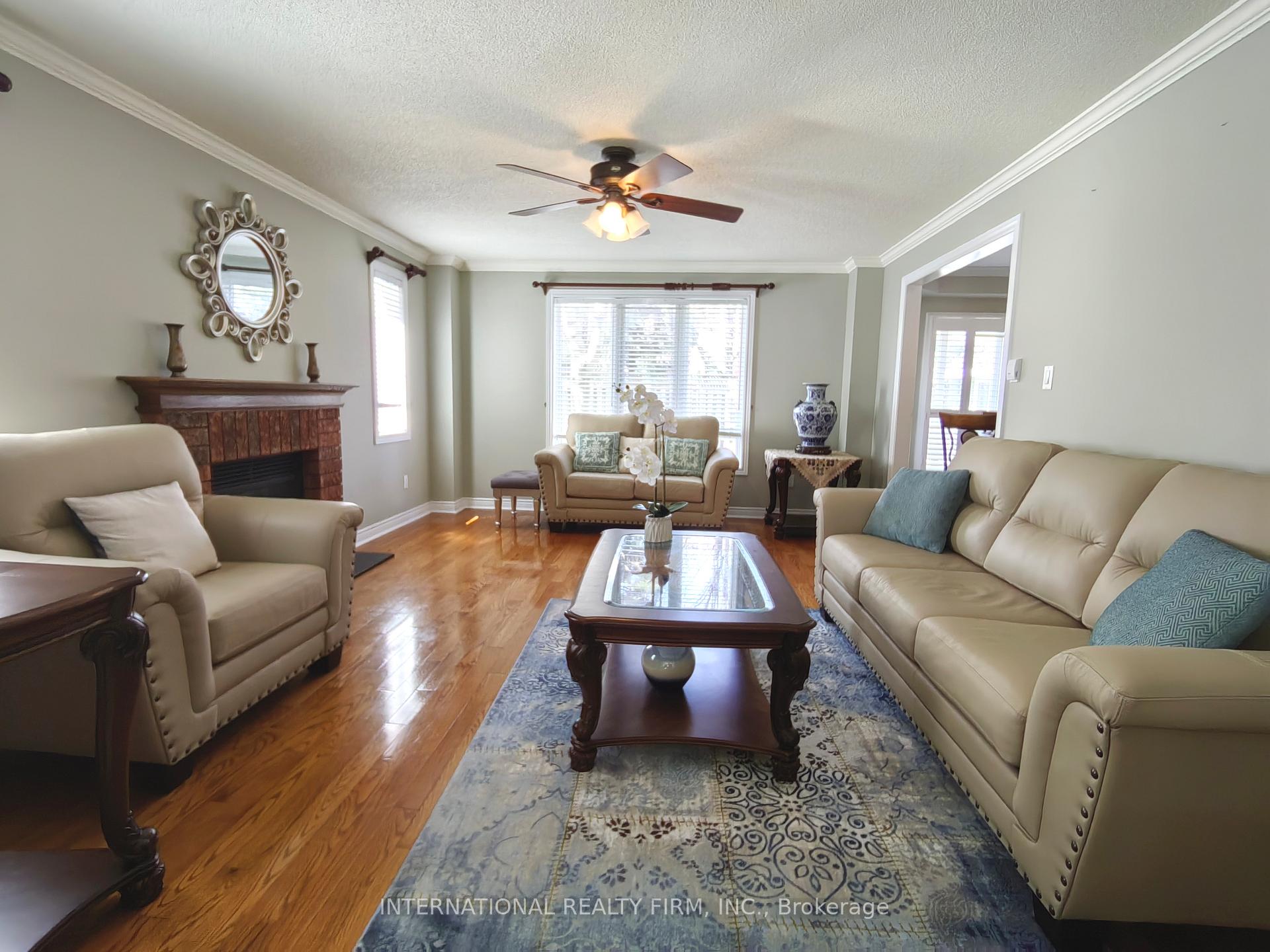 Photo 10 of 6 Mortimer Crescent, Ajax, Central West — HOMEH