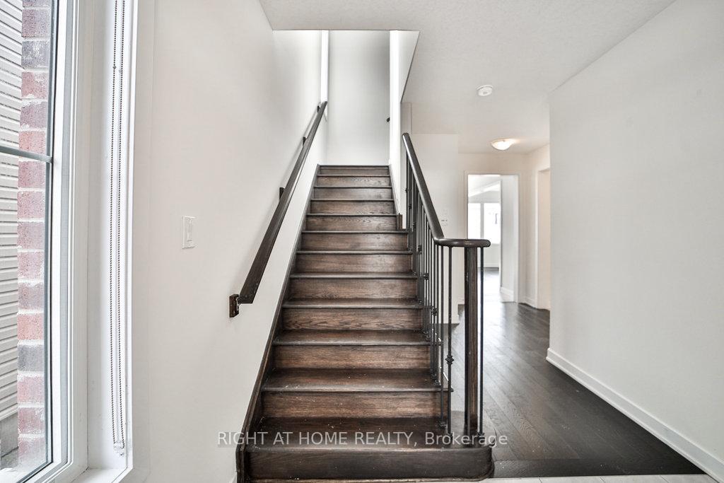 Photo 35 of 99 Stern Drive, Welland, Dain City — HOMEH