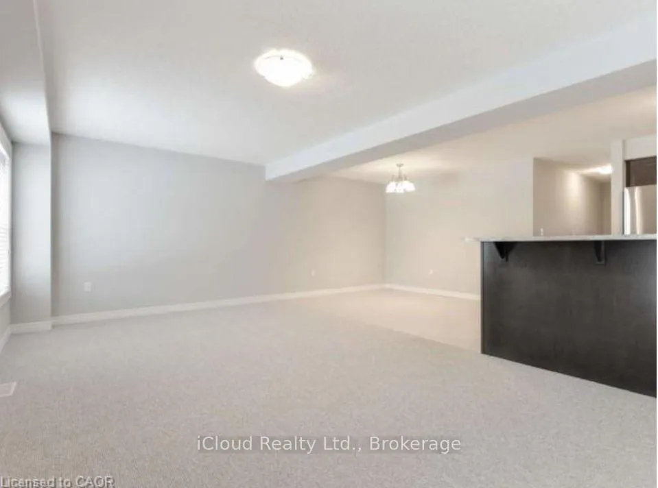 Photo 35 of 66 Cittadella Boulevard, Hamilton, Rural Glanbrook — HOMEH