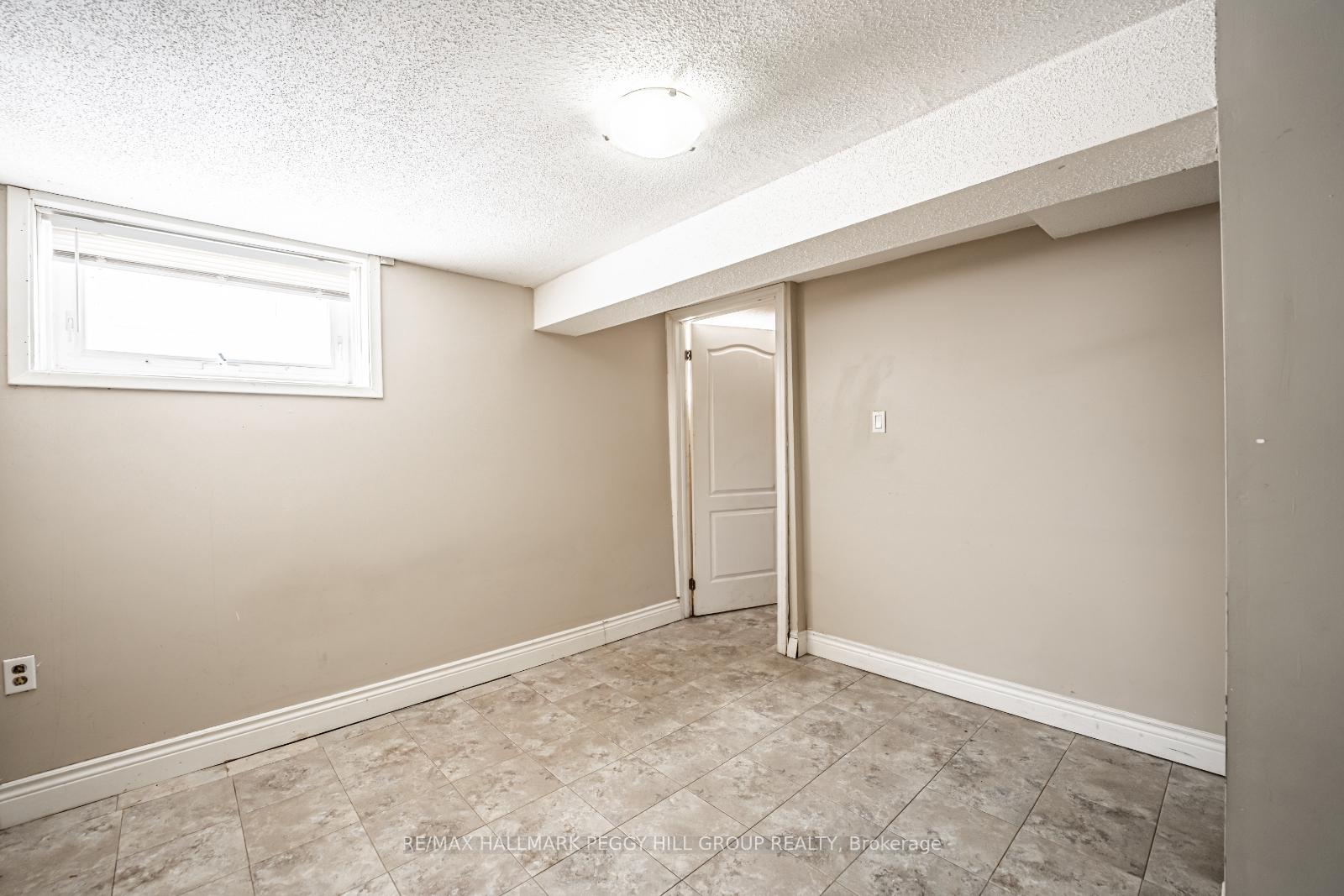Photo 10 of 246 Wellington Street E, Barrie, Wellington — HOMEH