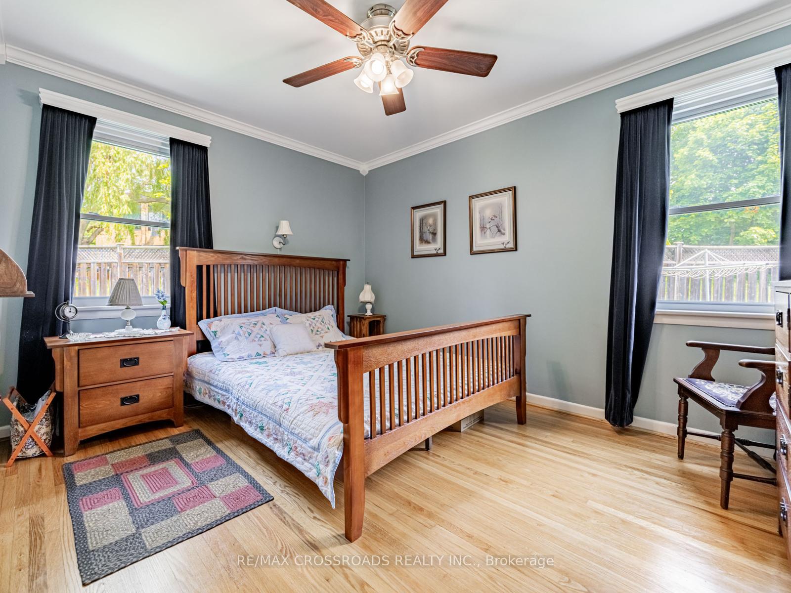 Photo 19 of 18 Underhill Avenue, Hamilton, Dundas — HOMEH