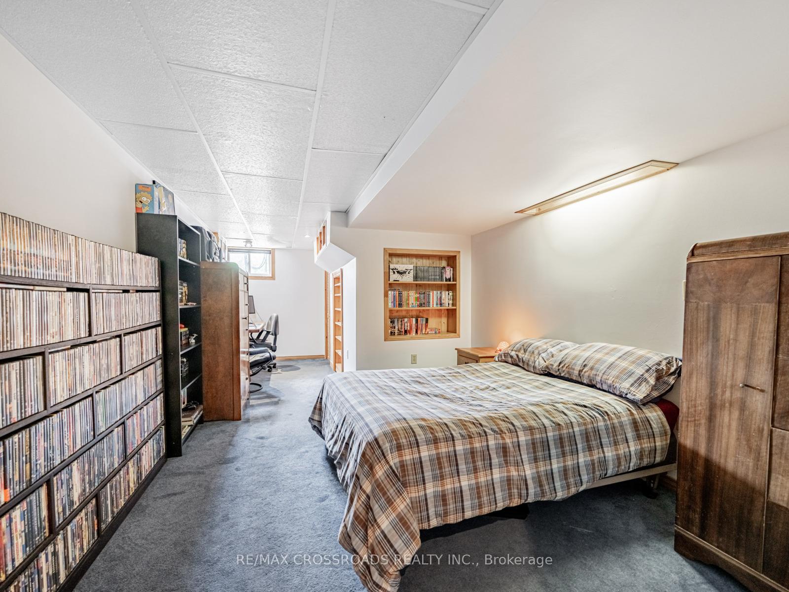 Photo 24 of 18 Underhill Avenue, Hamilton, Dundas — HOMEH