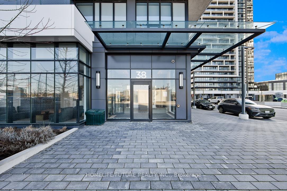 Photo 2 of Unit 725, 38 Water Walk Drive, Markham, Unionville — HOMEH