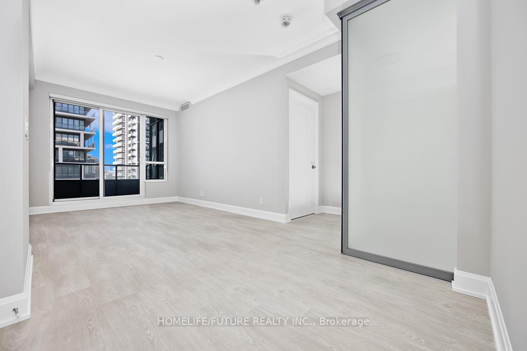 Photo 8 of Unit 725, 38 Water Walk Drive, Markham, Unionville — HOMEH